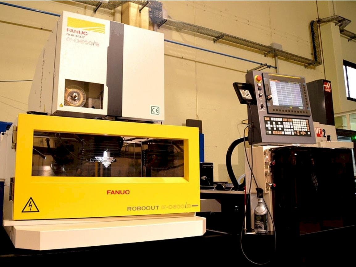 Masina FANUC Robocut Alpha-CiB   eestvaade