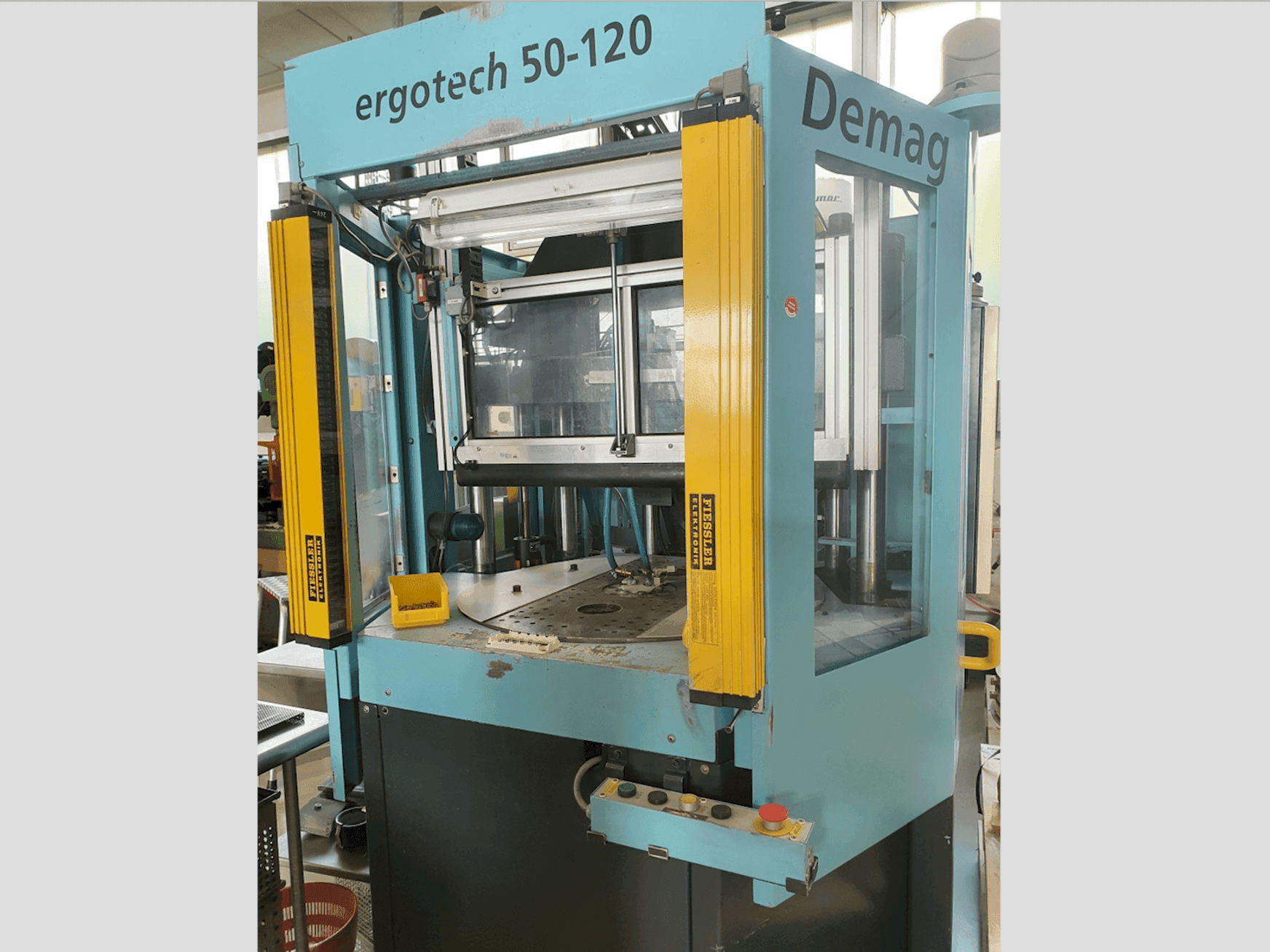 Masina DEMAG Ergotech 50-120   eestvaade