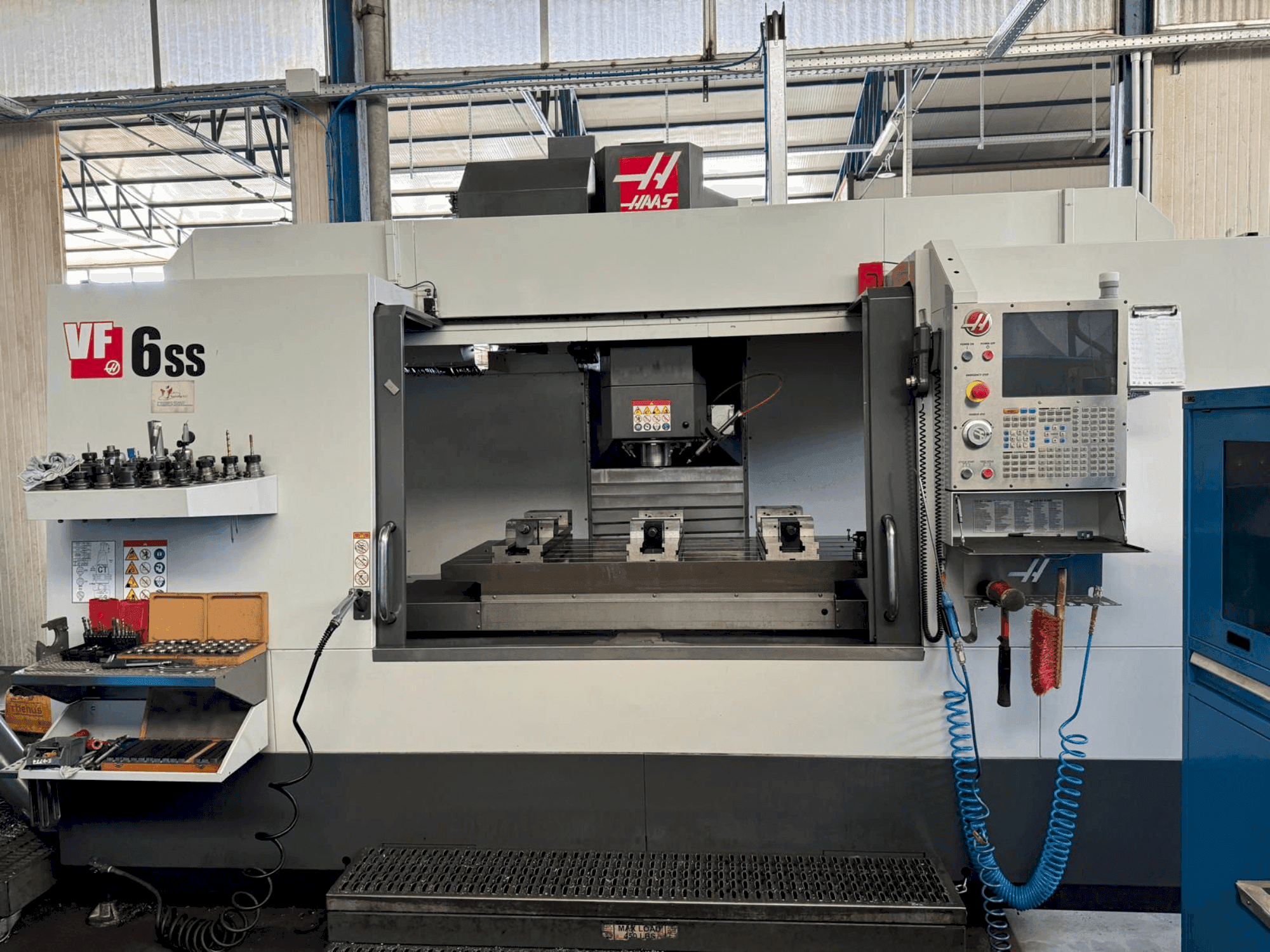 Masina HAAS VF-6SS   eestvaade