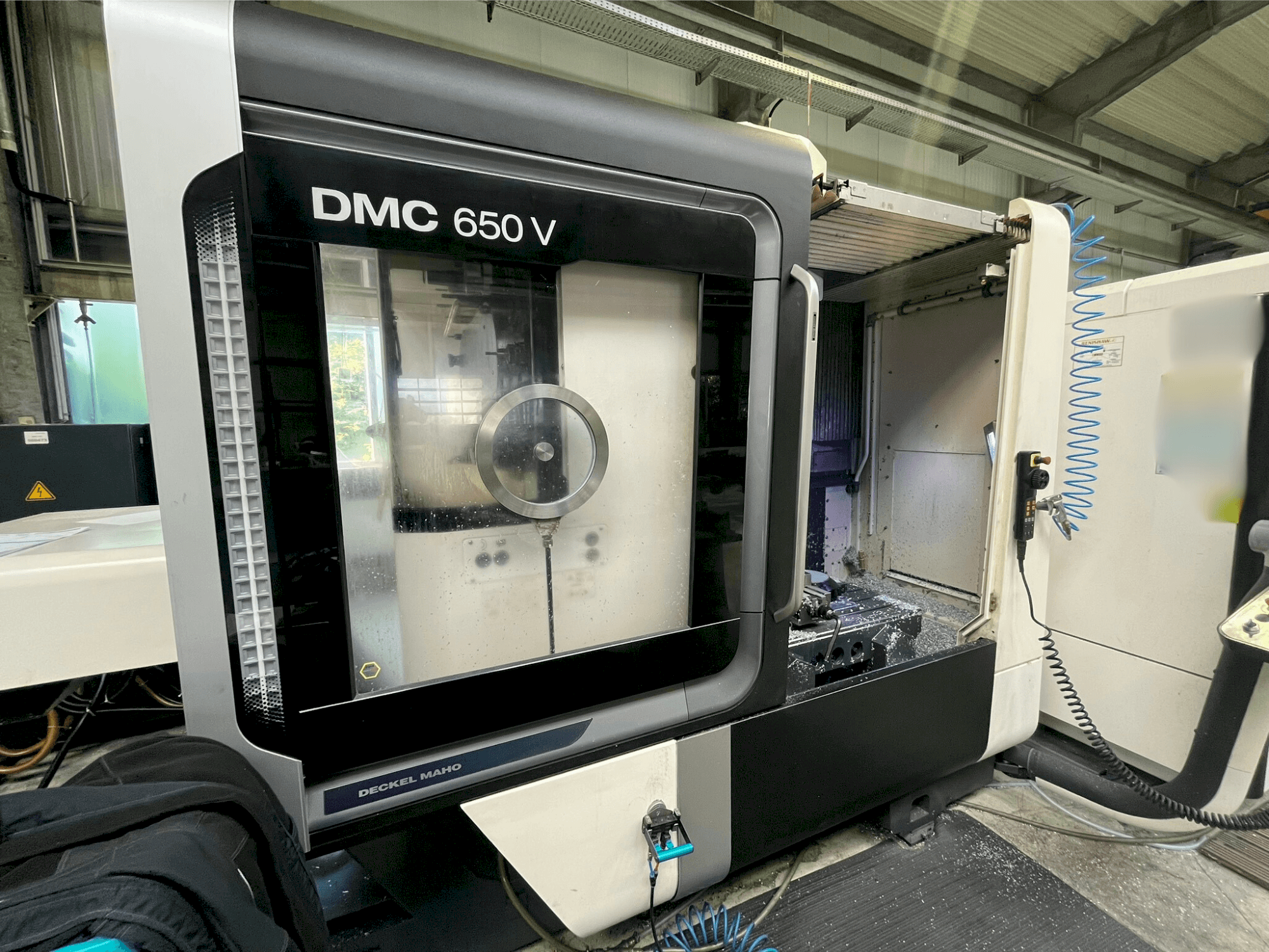 Masina DMG MORI DMC 650 V   eestvaade