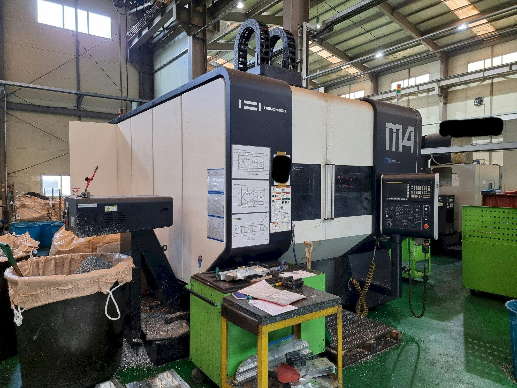 Masina HWACHEON M4-5AX   eestvaade