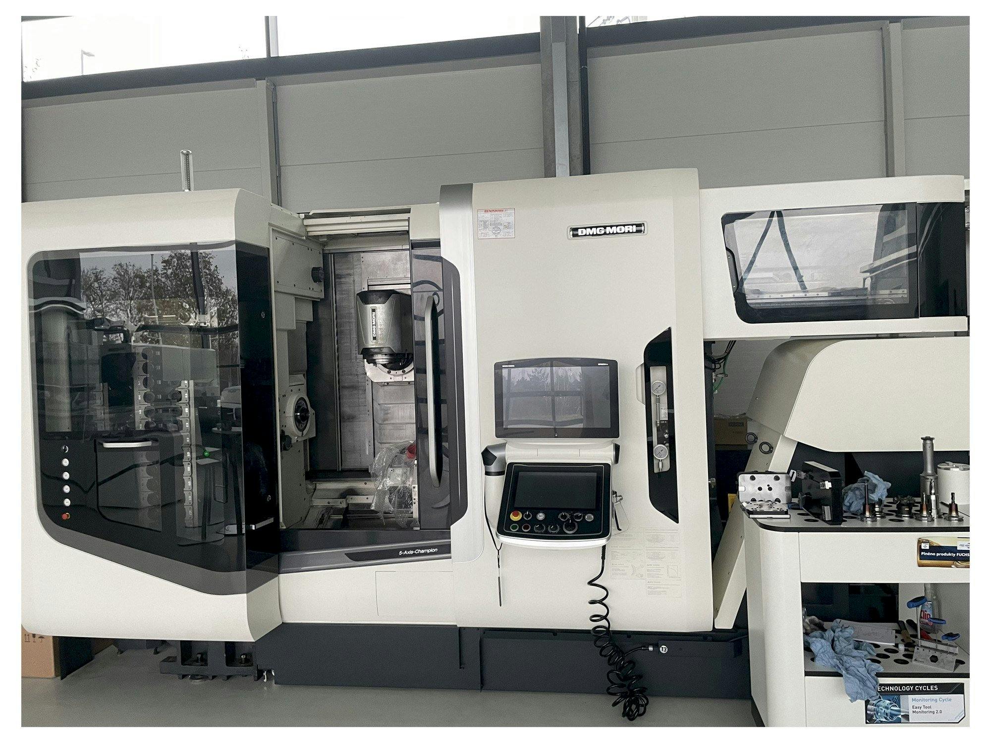 Masina DMG MORI NTX 1000   eestvaade