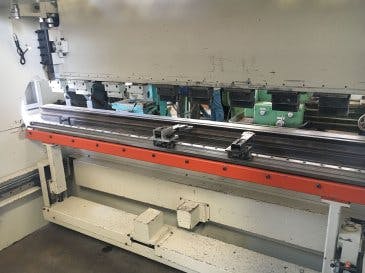 Masina ERMAKSAN CNC HAP 3100x80   tööruum