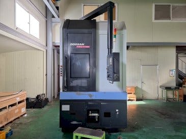 Masina Doosan Puma VT750M   eestvaade